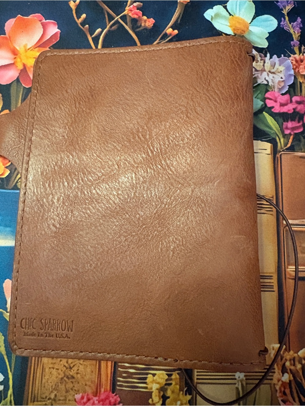 Chic Sparrow crème brûlée - B6 size leather journal cover - Picture 3 of 5